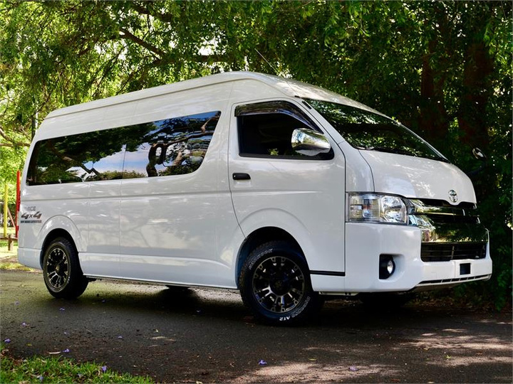 Toyota HiAce commuter minibus